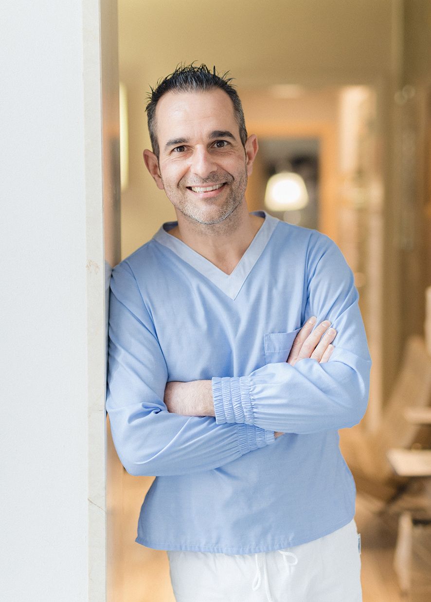 Matteo Brusco — Odontoiatra — Chirurgia